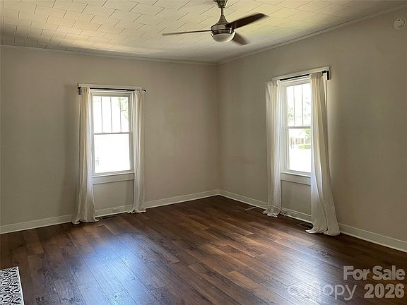 4th image of 311 N Rose Ave