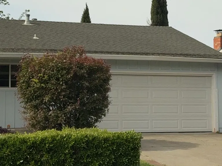 341 E Alaska Ave — Photo 2