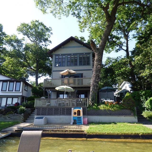 1st image of 63313 Lakeshore Dr