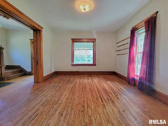 5th image of 406 N 6th St