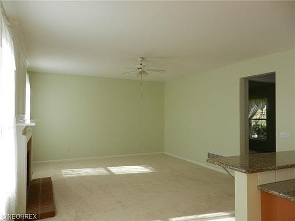 5th image of 9167 Barnum Ct #13