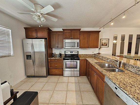 5th image of 175 Kings Hwy APT 717