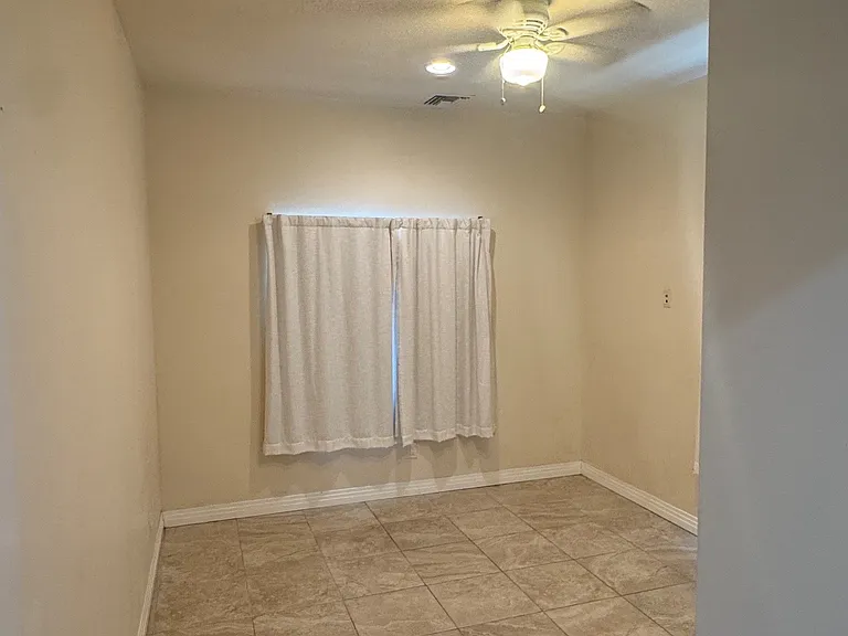 1295 University Ave #4 — Photo 10