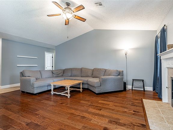 5th image of 1372 N Pine Creek Dr