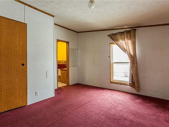 5th image of 435 Sherwood Ave