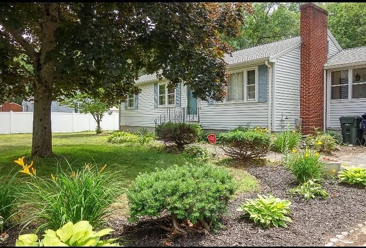 7 Concord St, Wilmington, MA 01887 Zillow