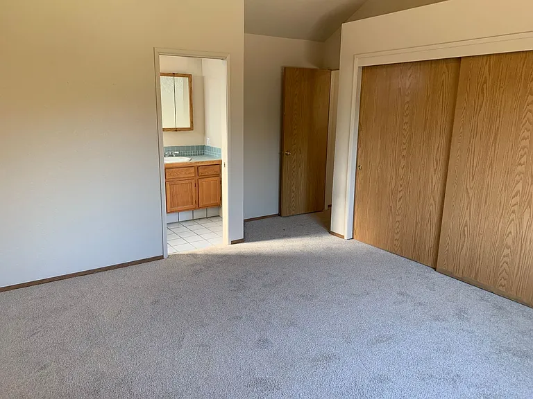 321 Thomsen Rd — Photo 7