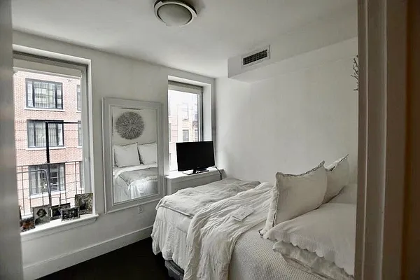 Rented by REAL New York | media 16