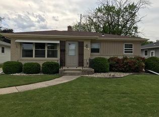 1732 Arcturus Ave, Racine, WI 53404