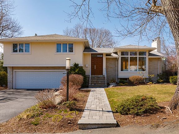 3rd image of 22 Burdean Rd