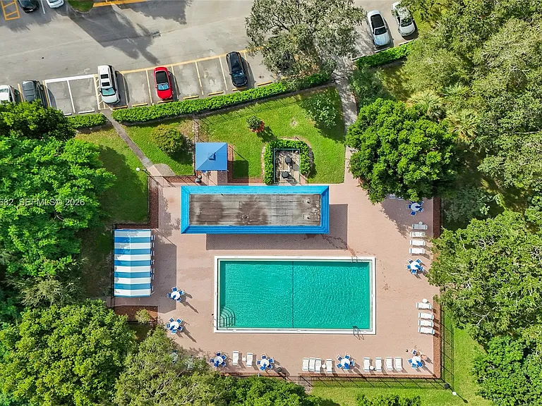 3001 Portofino Isle #K2 — Photo 6