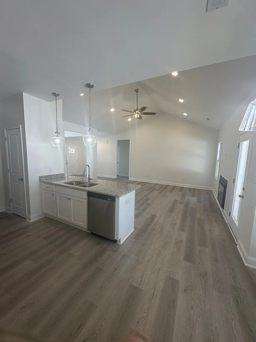 645 Glensford Drive - 1 — Photo 3