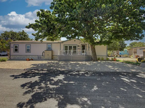 83 Apache Dr, Kerrville, TX 78028
