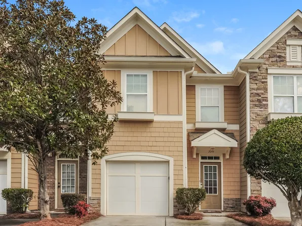 2044 Lakeshore Overlook Dr NW, Kennesaw, GA 30152
