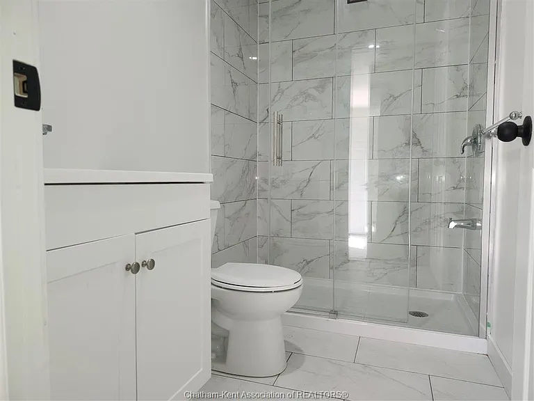 22 Gray St #B — Photo 11