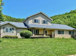 8580 Crocus Ln, Winona, MN 55987