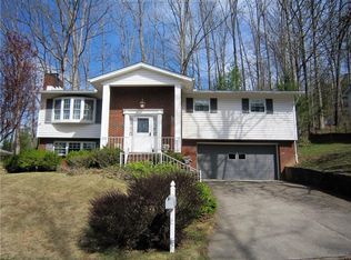 1123 Shamrock Rd, Charleston, WV 25314