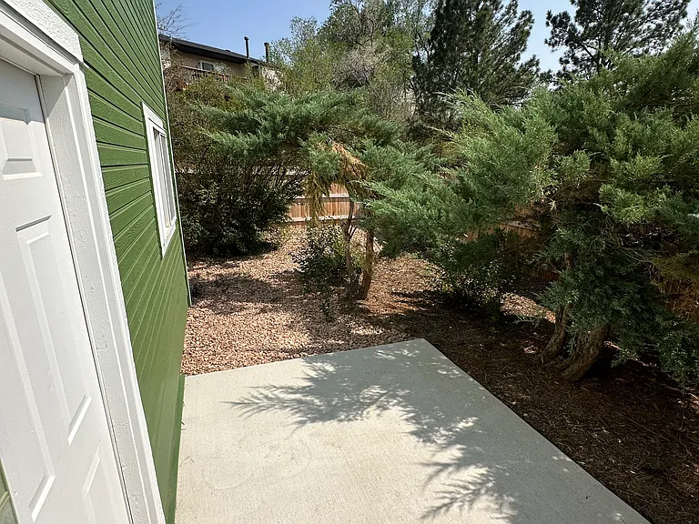 555 Winnie Way #555 — Photo 8