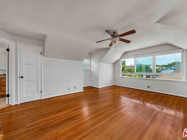 3439 W 84th Pl — Photo 19