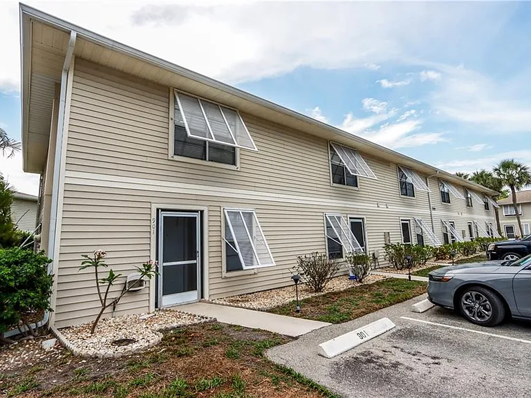 25484 Cockleshell Dr #901 — Photo 26
