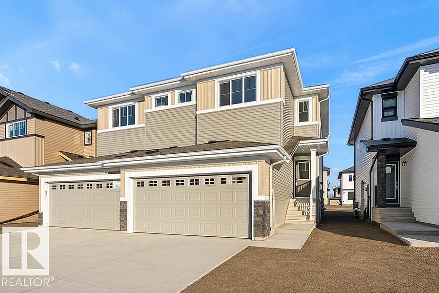 1st image of 920 18th Ave NW