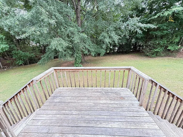 610 E Jones Ave — Photo 21