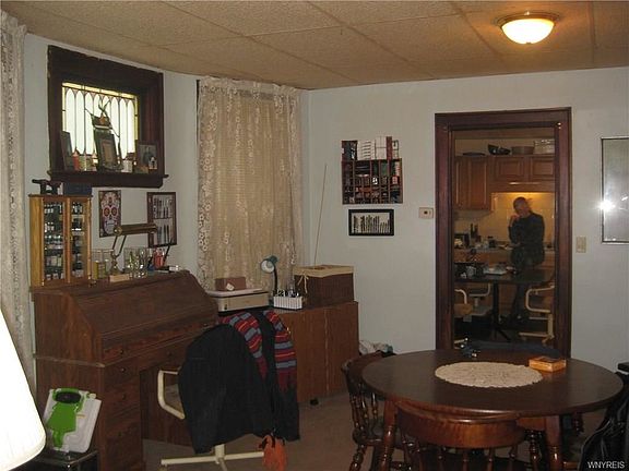 3rd image of 20 Victory Ave
