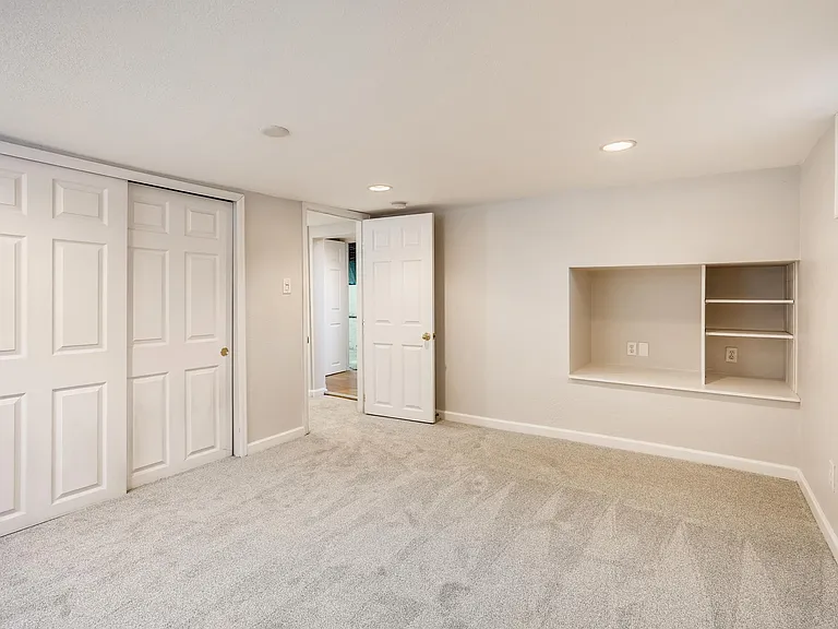 1246 Jackson St — Photo 28