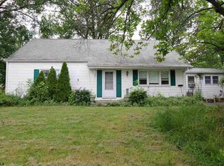 126 Commissioners Rd, Mullica Hill, NJ 08062