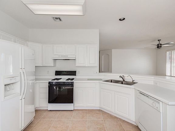 2nd image of 7719 W Mission Canyon Pl