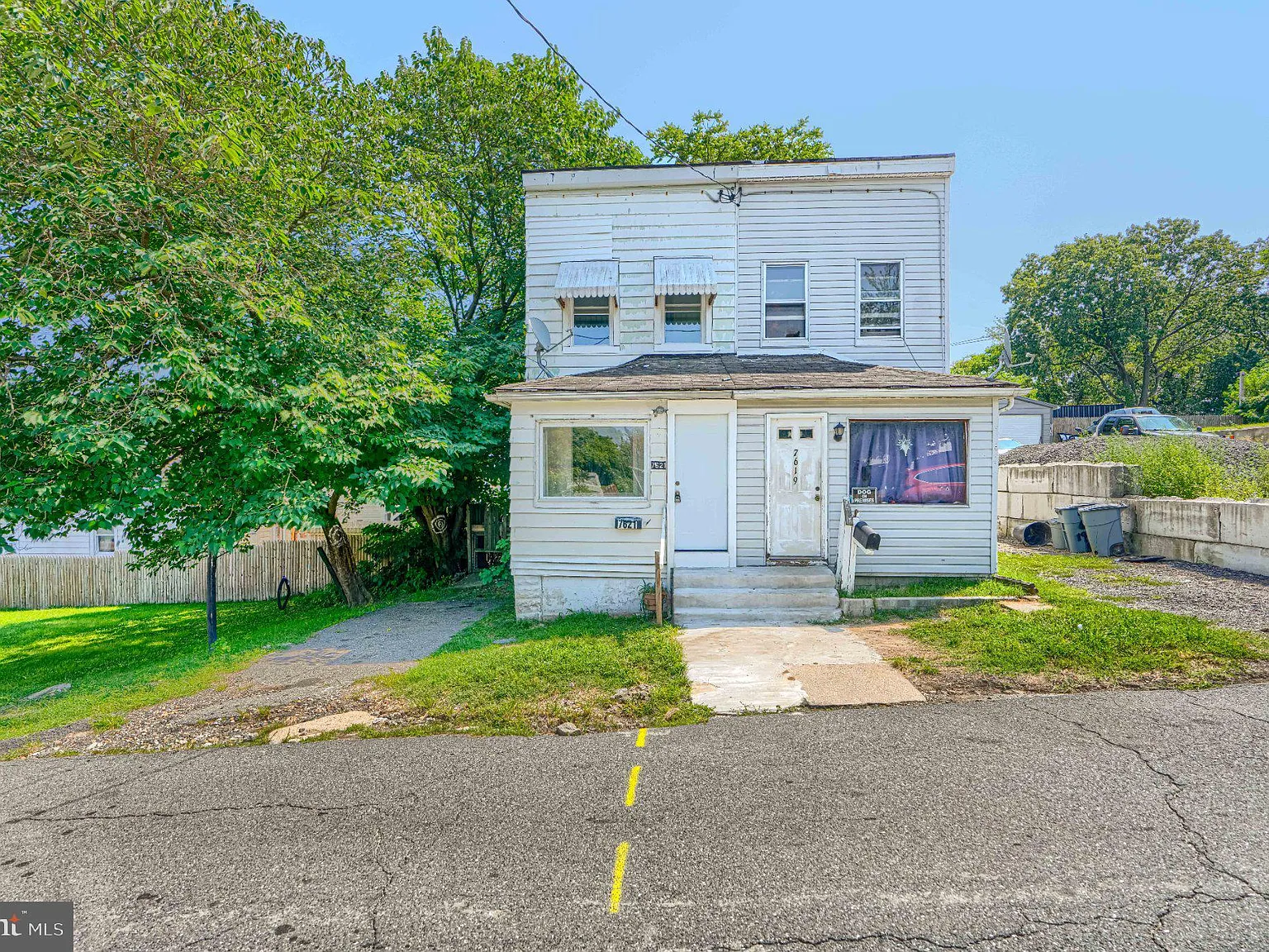 2 bed, 1.0 bath, 798 sqft, $1,495 — Photo 1