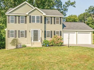 2 Lydia Ln, Clinton, MA 01510
