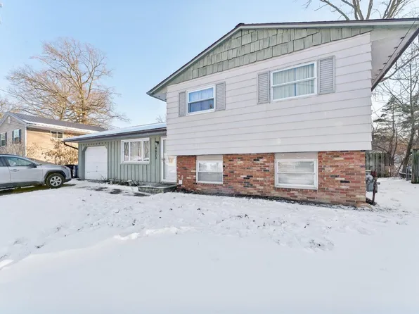 4973 Oakview Dr, Vermilion, OH 44089