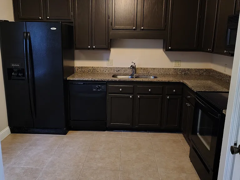 4204 Clubside Dr — Photo 5