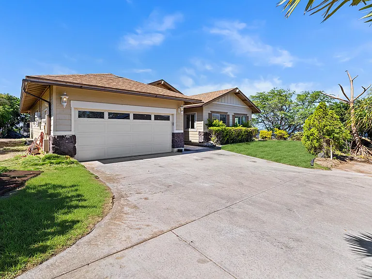 68-1735 Pokii Pl — Photo 1