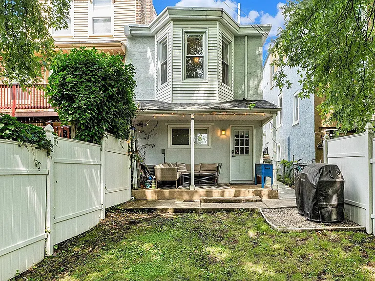 3604 Haywood St — Photo 24