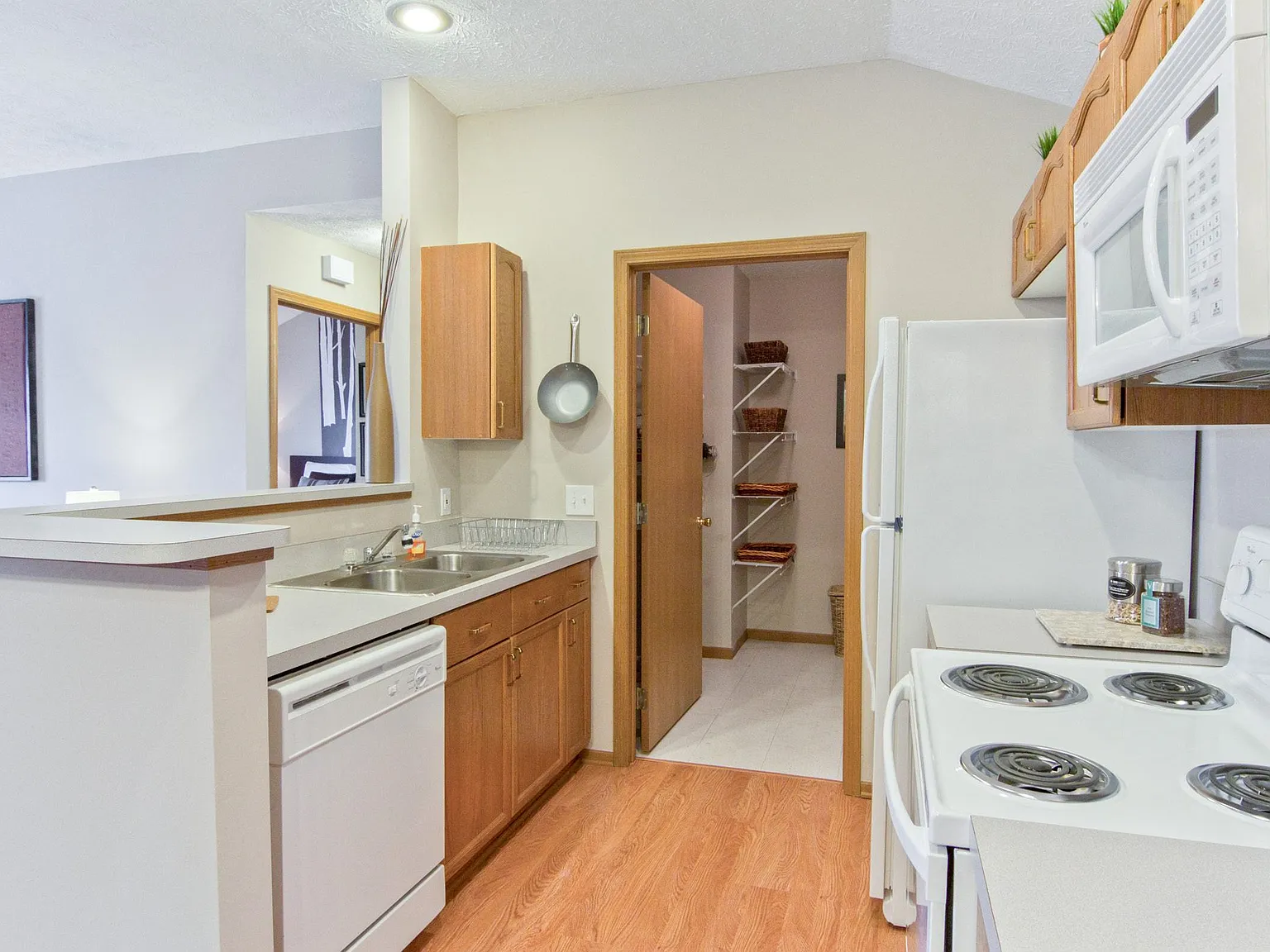 Albany Commons — Photo 4