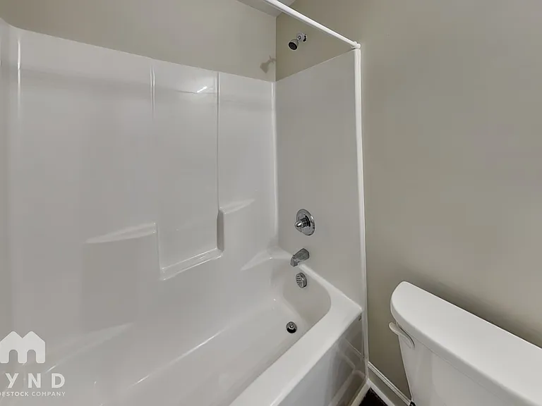 733 Hillside St — Photo 17