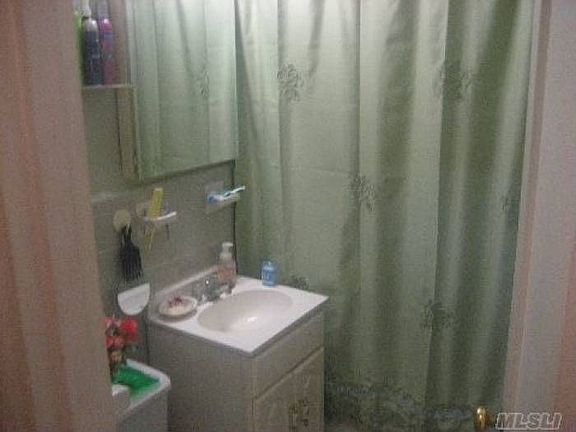5th image of 6952 138th St