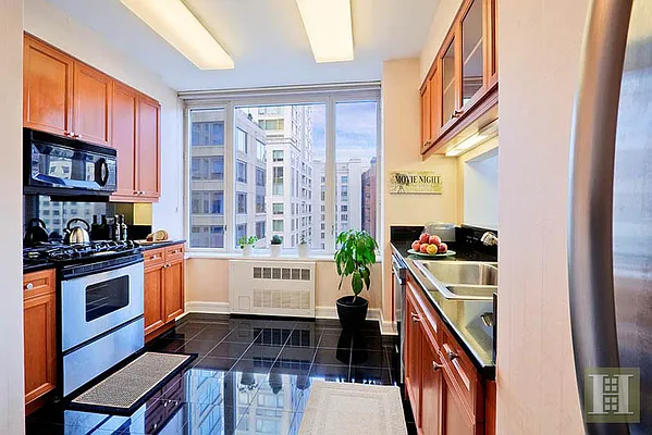 Rented by Halstead Real Estate | media 33