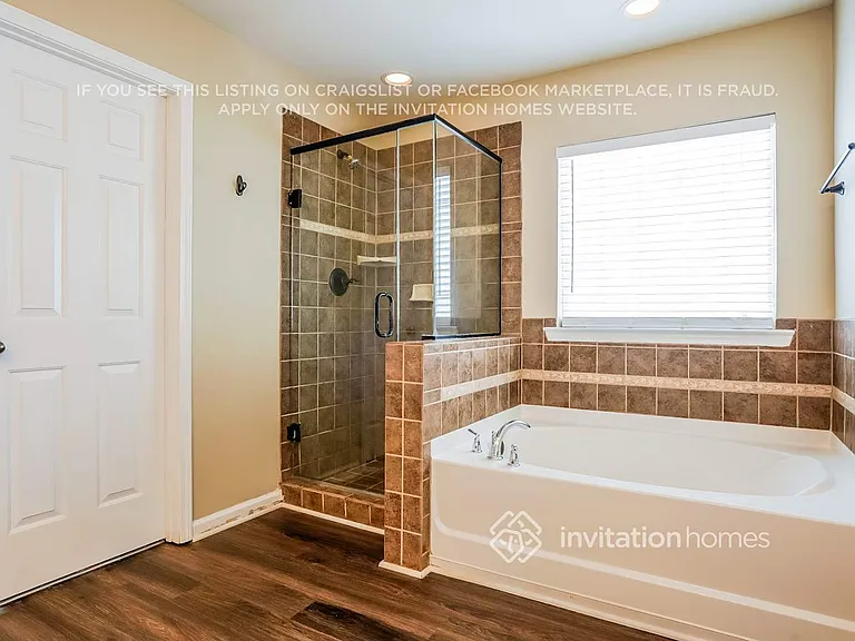 621 Ashburn Ln — Photo 14