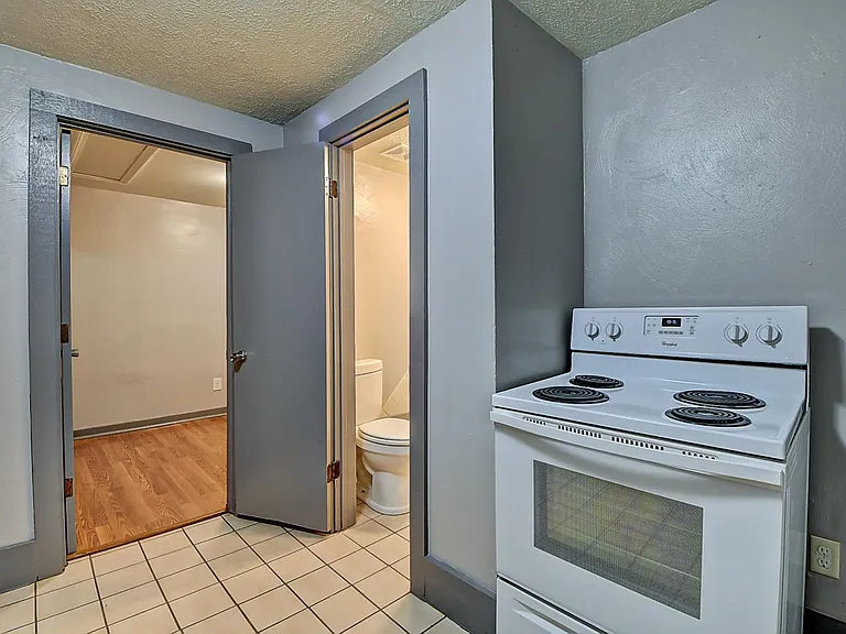 1023 S State Ave #3 — Photo 8