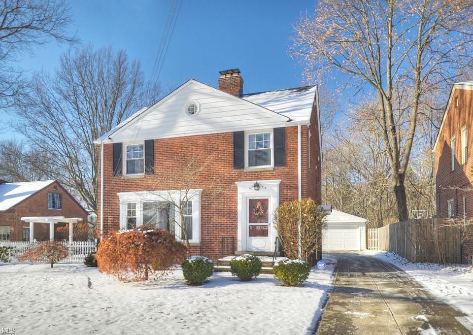 1st image of 4658 W Park Dr