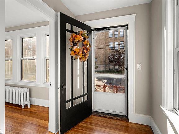 3rd image of 313 Highland Ave