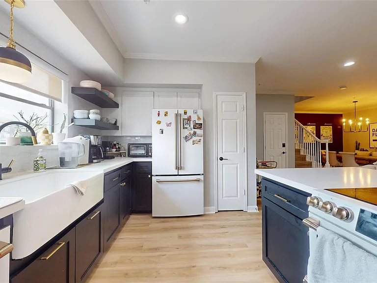17 Waugh Dr #201 — Photo 22