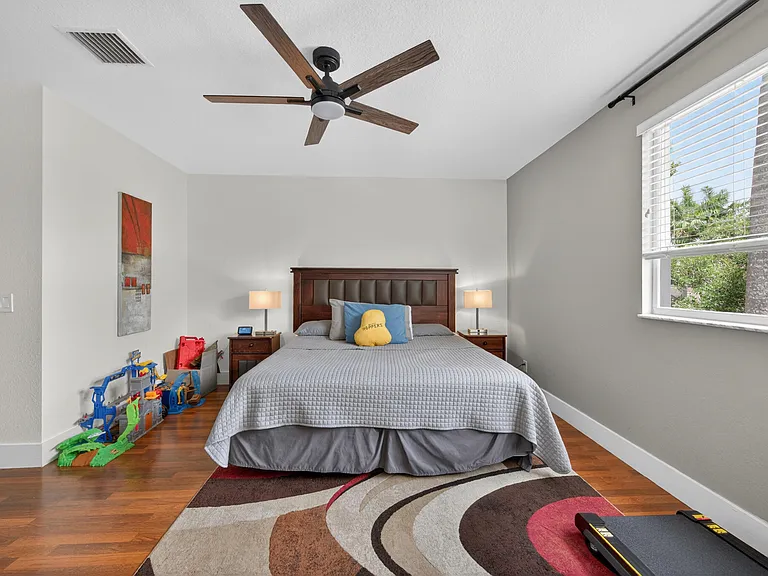 1374 Canary Island Dr — Photo 31