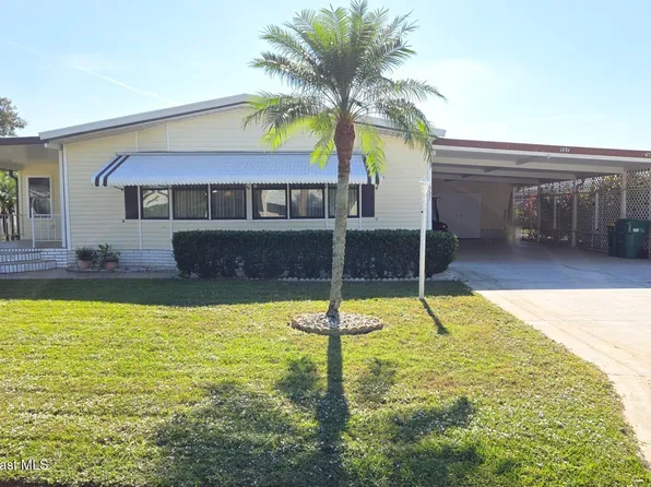 927 Yew St, Barefoot Bay, FL 32976