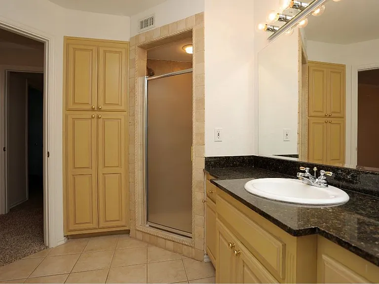 4741 S Harvard Ave #10 — Photo 22
