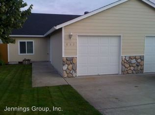 889 Priceboro Dr, Harrisburg, OR 97446