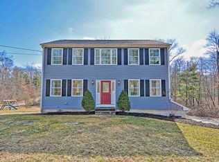 15 Smith St, Rehoboth, MA 02769